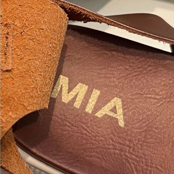 Mia Ellen Cognac Platform Sandals Sz 10 Straps Buckle Like New - Picture 6 of 8